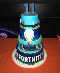 Fortnite cake